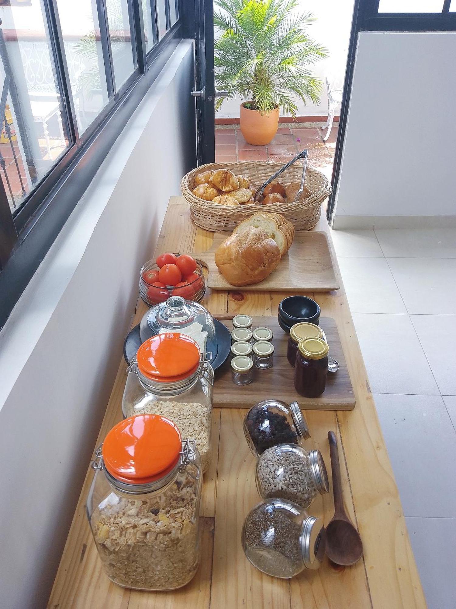 Casita De Piedra Bed and Breakfast Bogotá Exteriör bild