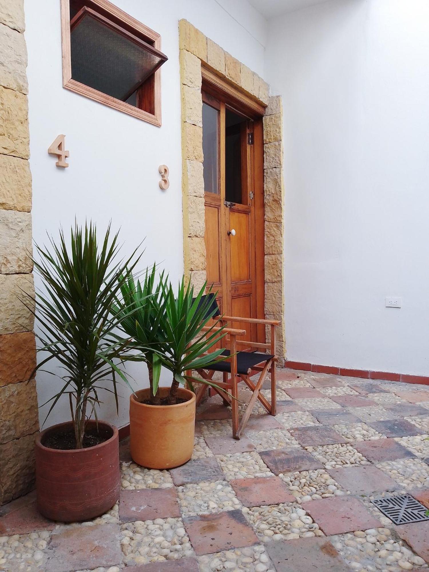 Casita De Piedra Bed and Breakfast Bogotá Exteriör bild