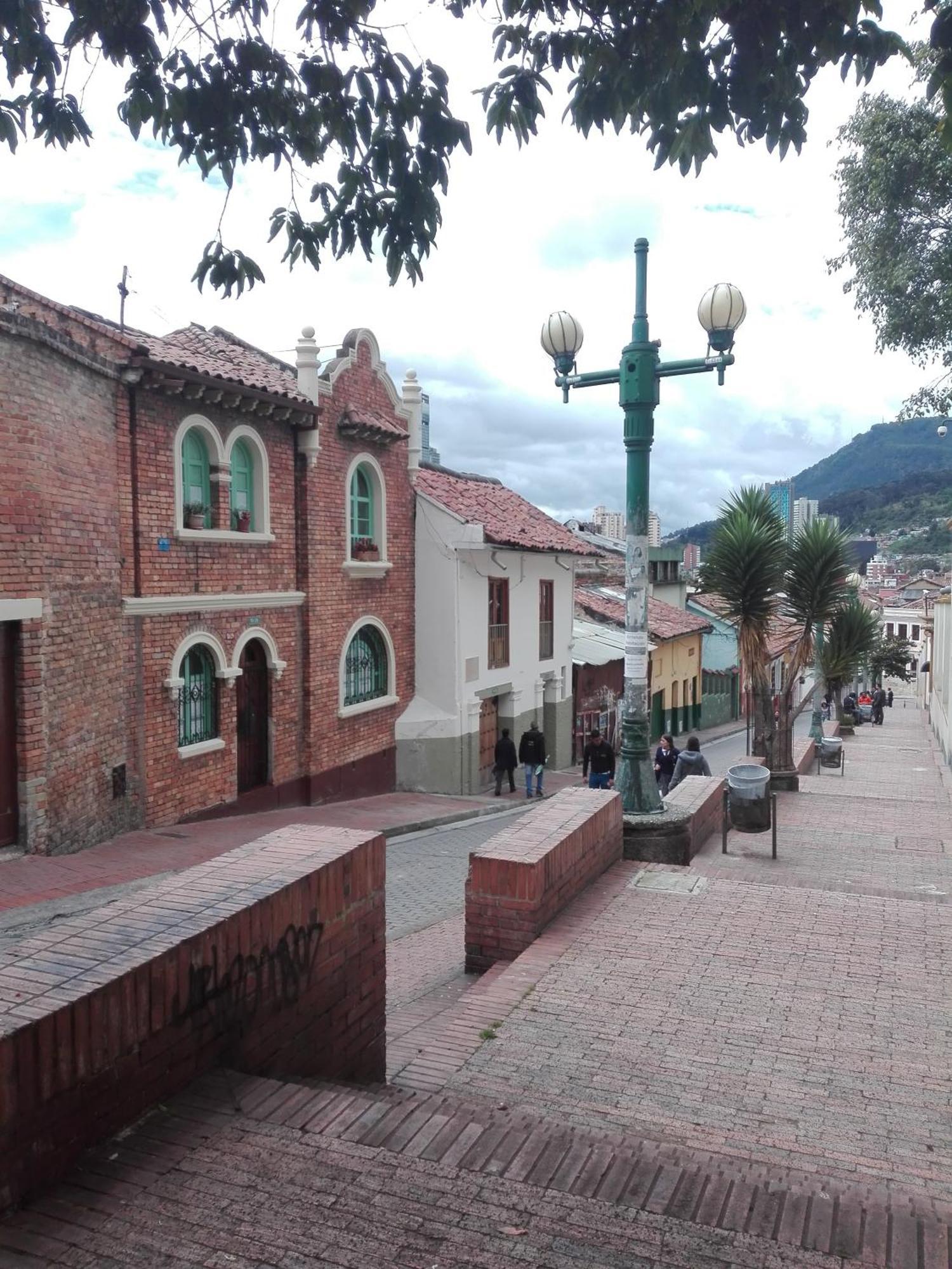 Casita De Piedra Bed and Breakfast Bogotá Exteriör bild