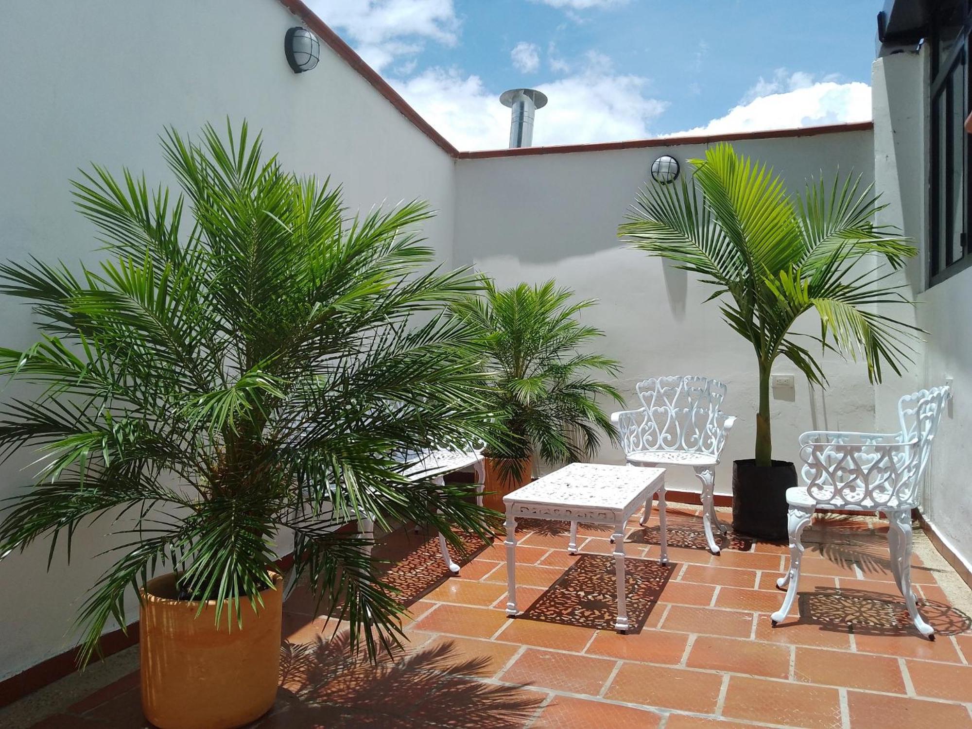 Casita De Piedra Bed and Breakfast Bogotá Exteriör bild