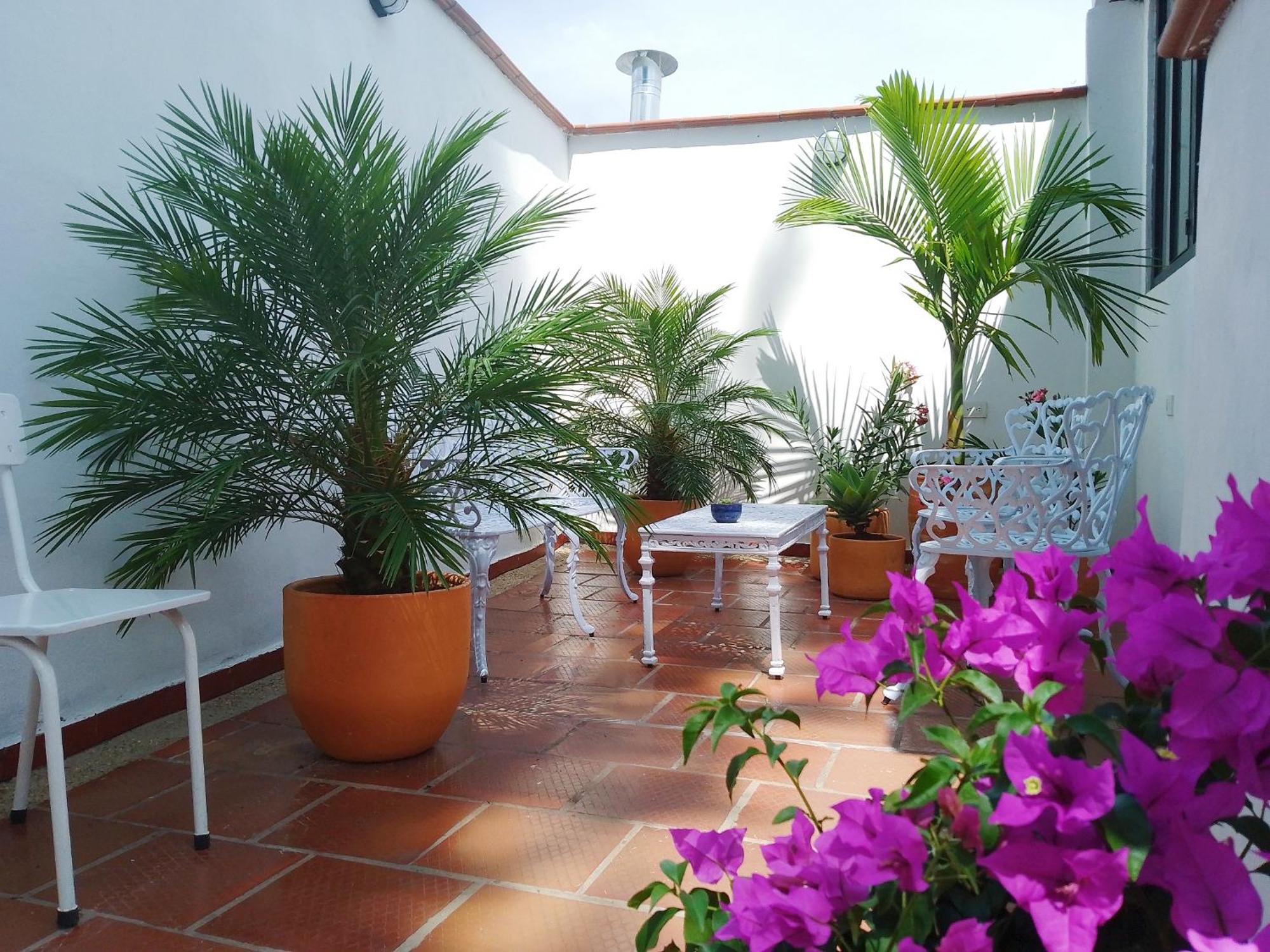 Casita De Piedra Bed and Breakfast Bogotá Exteriör bild